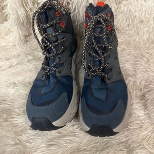 Hoka Hiking Boots Size 9.5